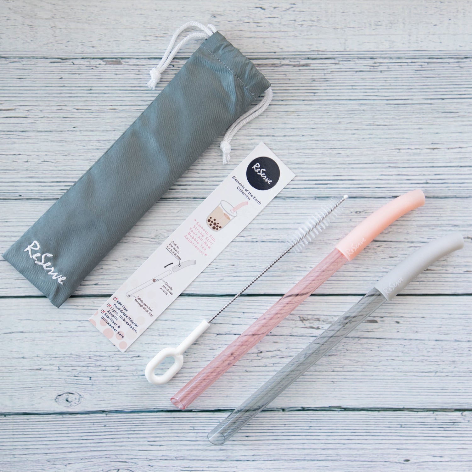 A set of 2 bubble tea straws: silver and rose gold colors. Comes with cleaning brush and reusable bag.